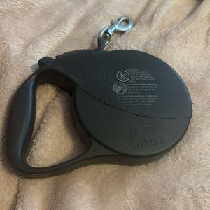 Amazing dog leash to walk your dog all around, has a very good lock with it!